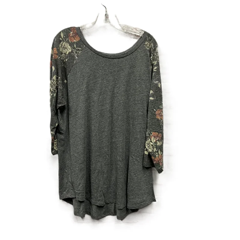 Top Long Sleeve Basic By Torrid In Grey, Size: 3x